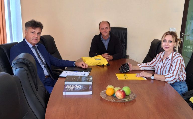 Dogs Trust i Kantonalna uprava za inspekcijske poslove potpisali Memorandum o saradnji u cilju što boljeg provođenja zakonskih i humanih mjera za upravljanje populacijom pasa
